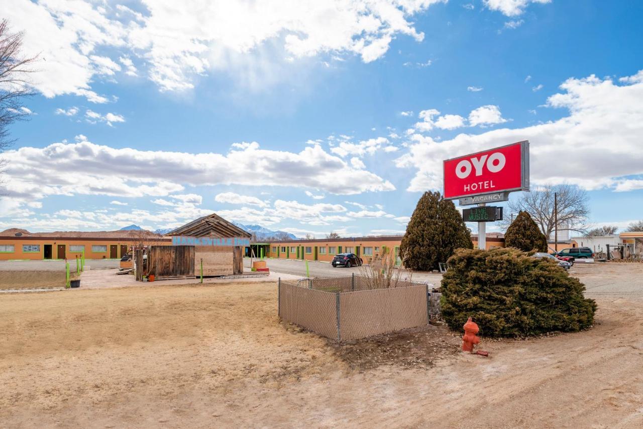Oyo Hotel Hanksville, Ut Esterno foto