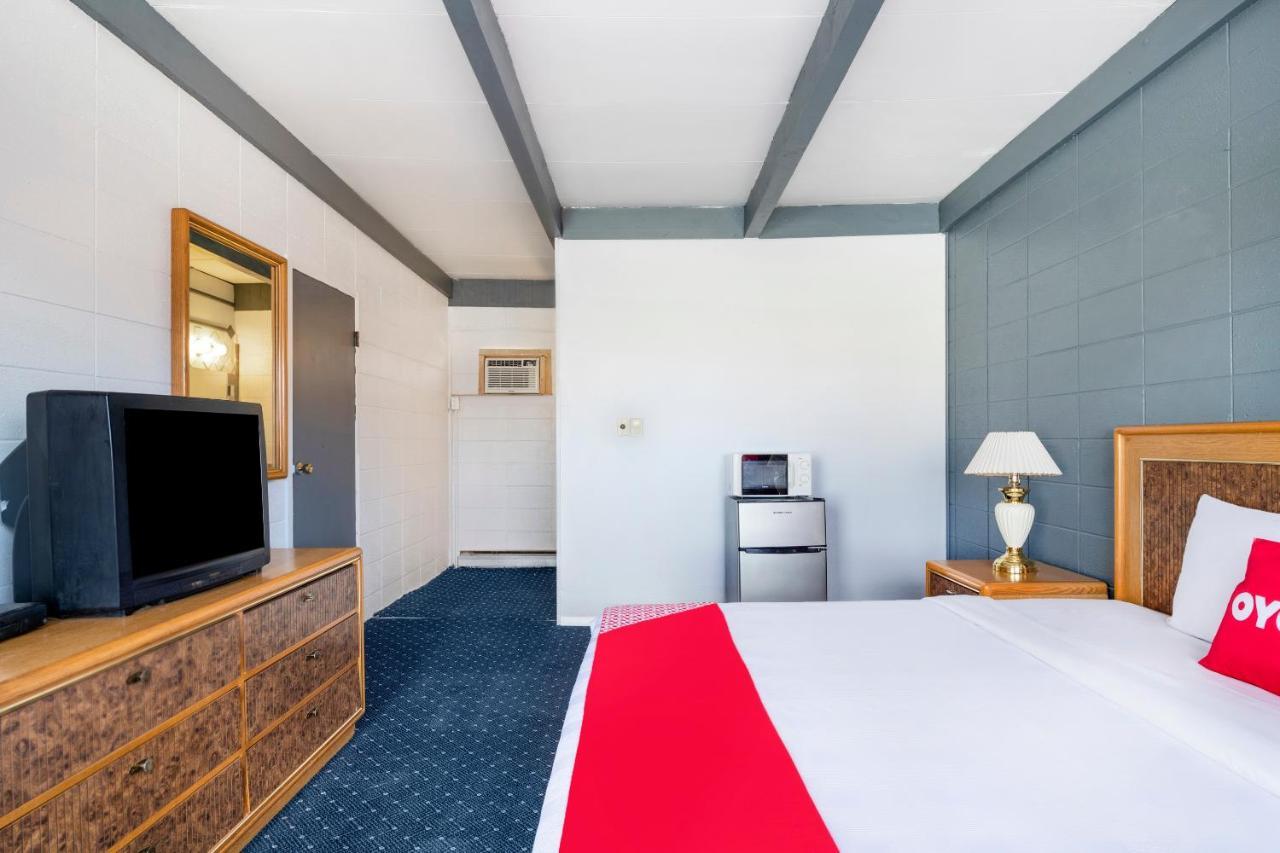 Oyo Hotel Hanksville, Ut Esterno foto