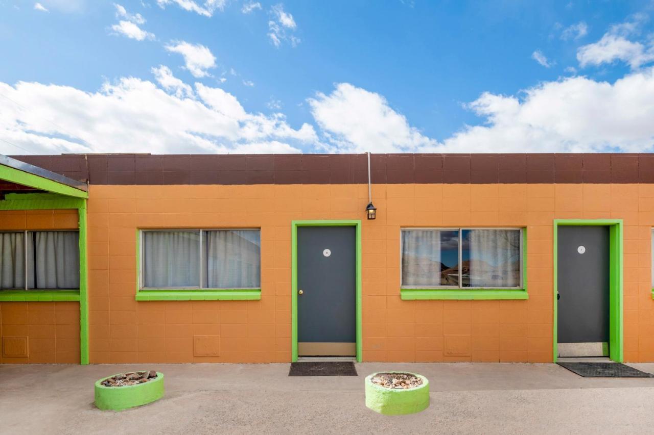 Oyo Hotel Hanksville, Ut Esterno foto